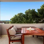 Holiday home Front In With House Sea View *