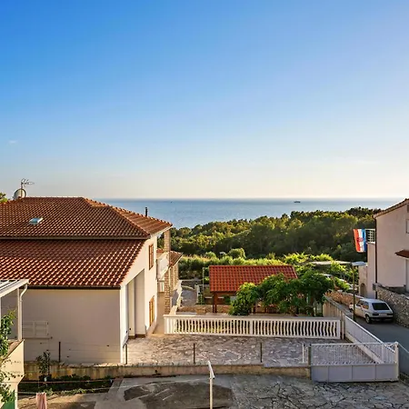 Front In With House Sea View * Primošten