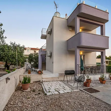 Front In With House Sea View Tatil Evi
